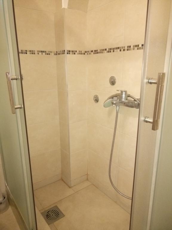 Apartment Zemun Old Town Center Belgrado Buitenkant foto