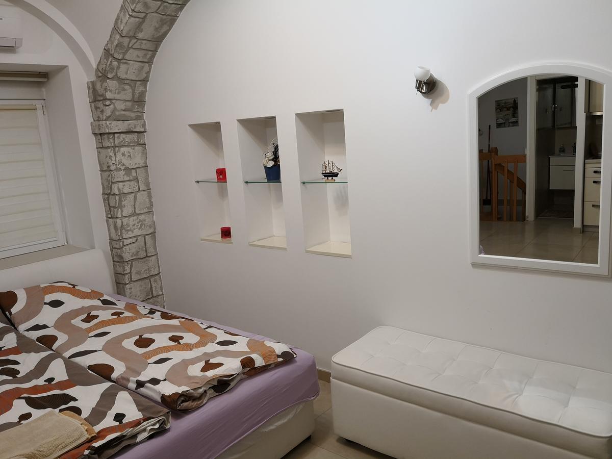 Apartment Zemun Old Town Center Belgrado Buitenkant foto