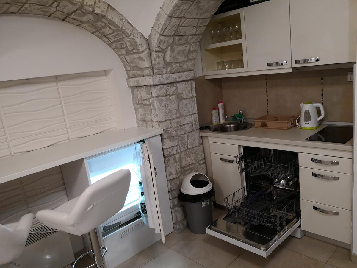Apartment Zemun Old Town Center Belgrado Buitenkant foto