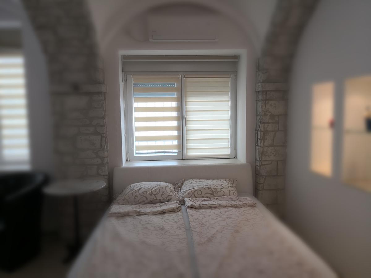 Apartment Zemun Old Town Center Belgrado Buitenkant foto