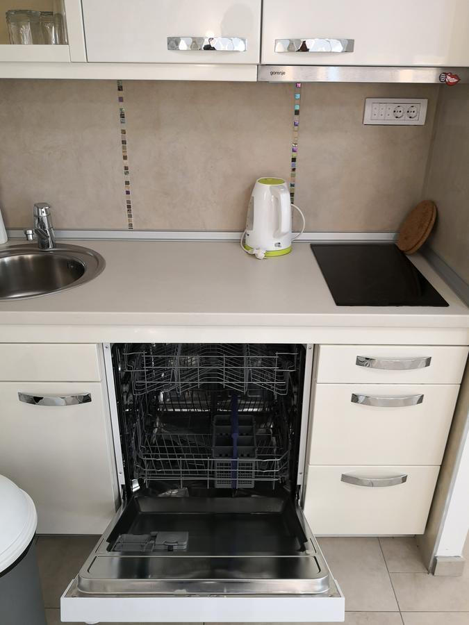 Apartment Zemun Old Town Center Belgrado Buitenkant foto